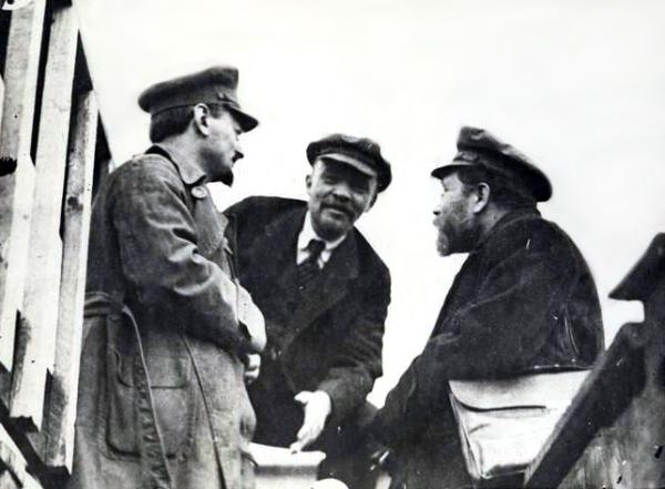 Trotsky, Lenin, and Kamenev (from left to right) at the second Party Congress in 1919.